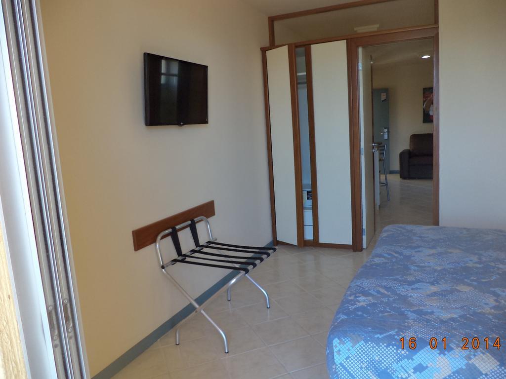 Coral Inn Віторія Екстер'єр фото